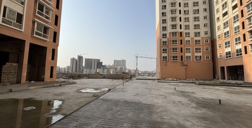 Code–RISER DJ 650 2 BHK Lease